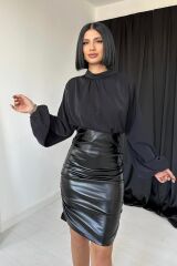 Siyah Deri Elbise