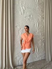 YANDAN BAĞLAMA DETAYLI KOLSUZ BLUZ - Somon