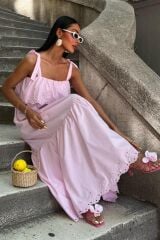 Etek Ucu Brode Nakışlı Boyundan Bağlamalı Elbise 2881