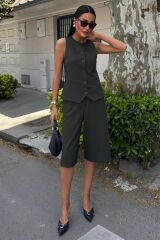 Midi Şortlu Ve Yelekli Viscon Takım 10167