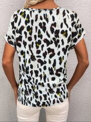 Kadın Kısa Kollu V Yaka Leopar Desen Krep Bluz