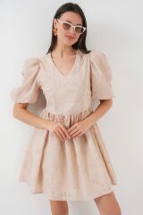 2529 Fistolu Kısa Elbise - Bej