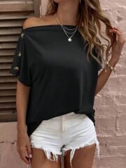 Kadın Tek Omuzu Açık Düğme Detaylı Salaş Viskon Bluz