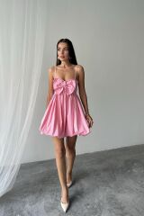 Pembe Önü Fiyonklu Askılı Elbise