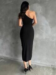 Kadın Tek Omuzu Açık Büzgülü Yandan Yırtmaçlı Uzun Sandy Elbise