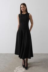 Kolsuz Uzun Elbise - Siyah