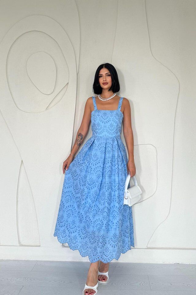 Mavi Askılı Aparatlı Brode Elbise