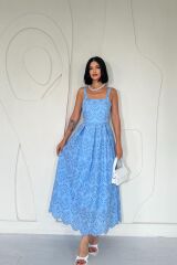 Mavi Askılı Aparatlı Brode Elbise